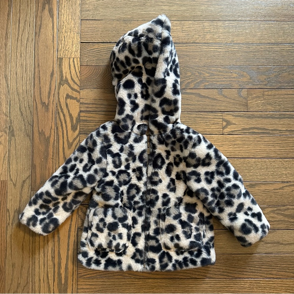 Like New Soft Faux Fur Leopard Print Coat